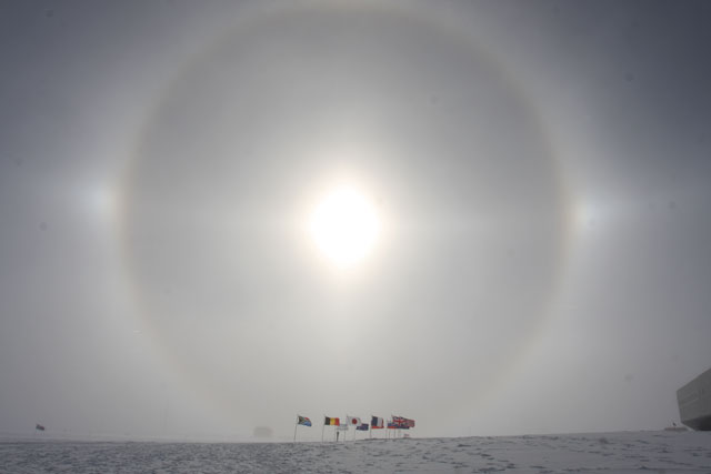Sundogs over the South Pole.